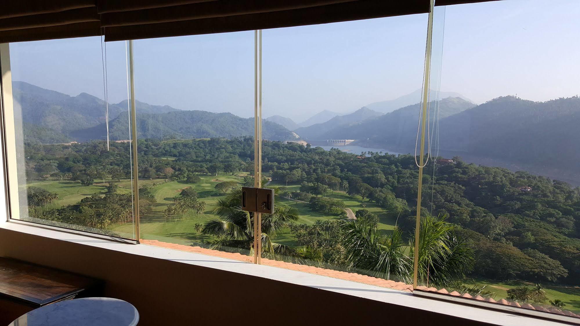 Albatross Boutique Villa แคนดี้ ภายนอก รูปภาพ