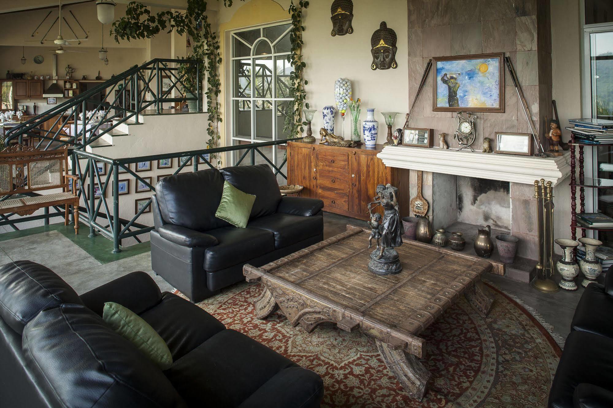 Albatross Boutique Villa แคนดี้ ภายนอก รูปภาพ