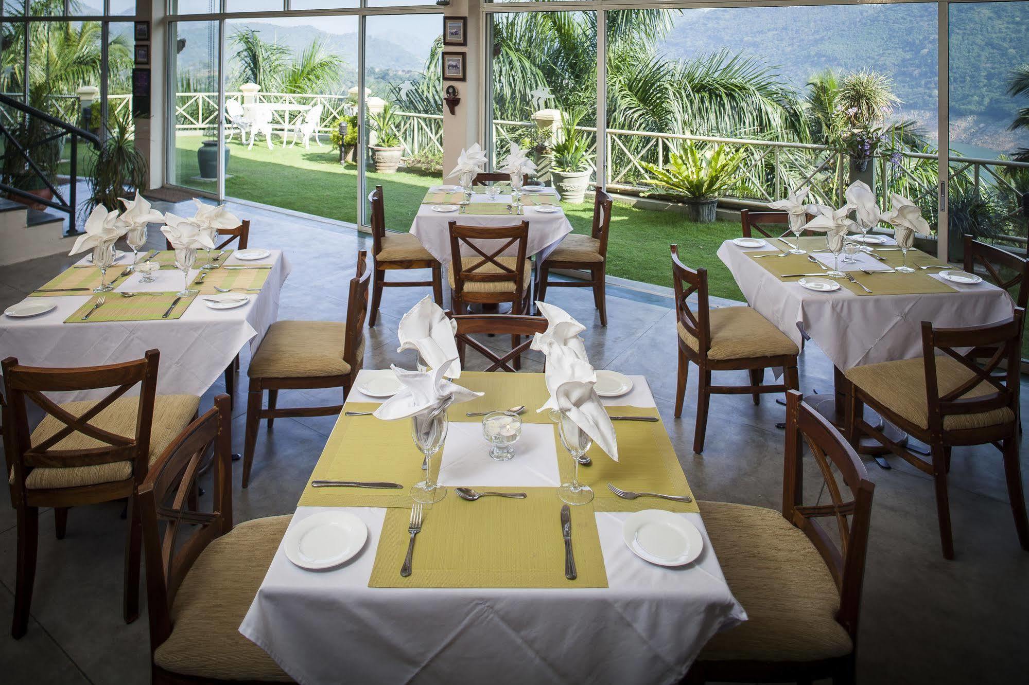 Albatross Boutique Villa แคนดี้ ภายนอก รูปภาพ