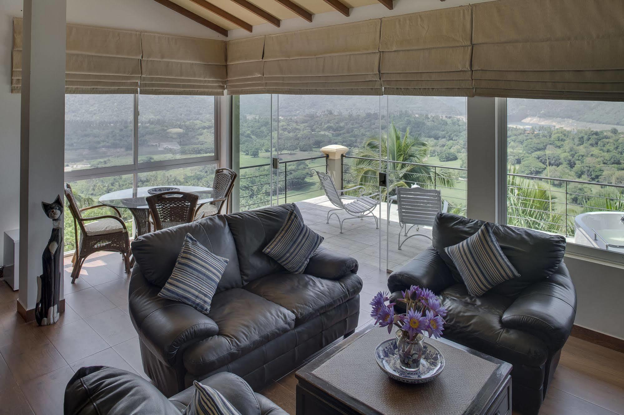 Albatross Boutique Villa แคนดี้ ภายนอก รูปภาพ